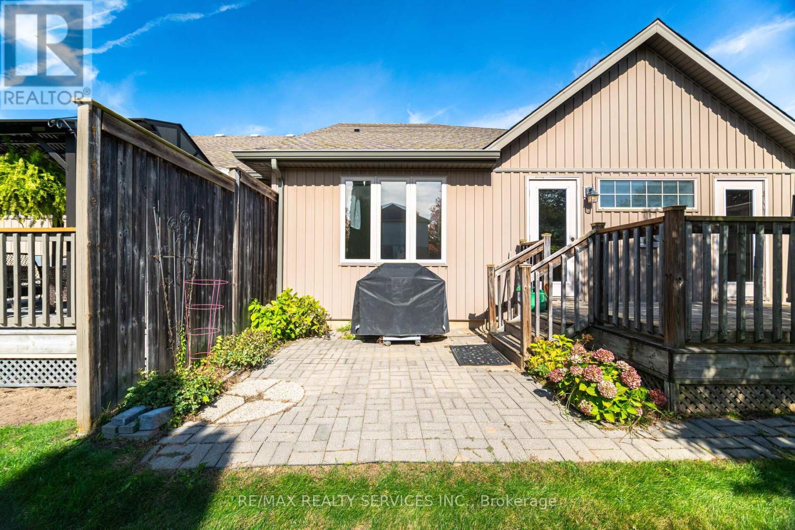 43 Rose Glen Crescent, Niagara-On-The-Lake, Ontario  L0S 1J0 - Photo 35 - X12458650