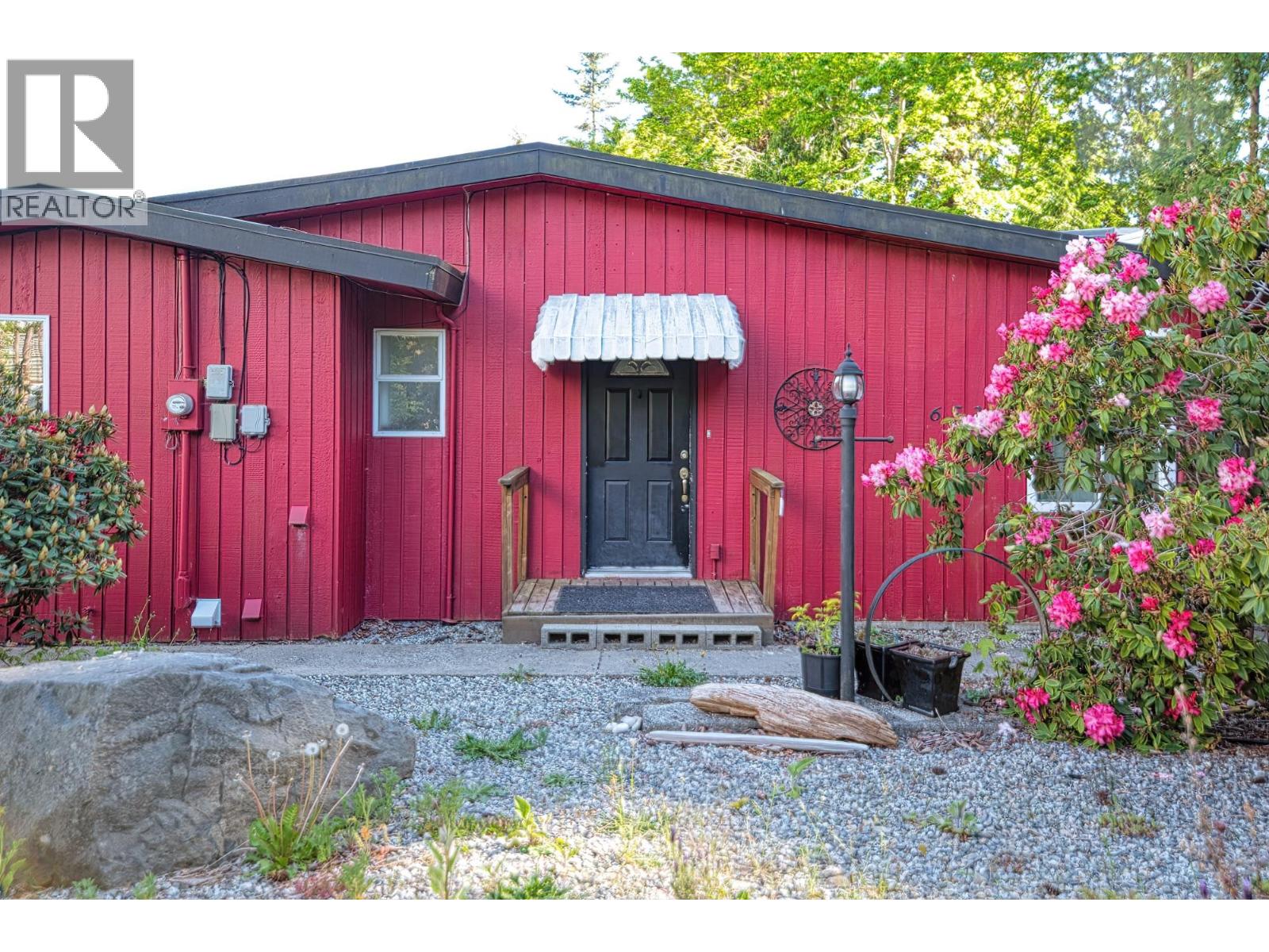 6533 MEIER ROAD, Sechelt, British Columbia