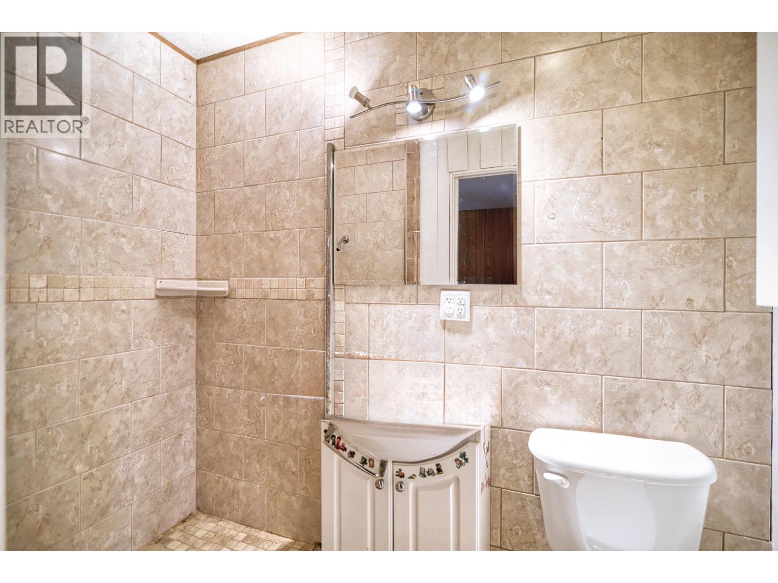 6533 Meier Road, Sechelt, British Columbia  V7Z 0S8 - Photo 21 - R3057716