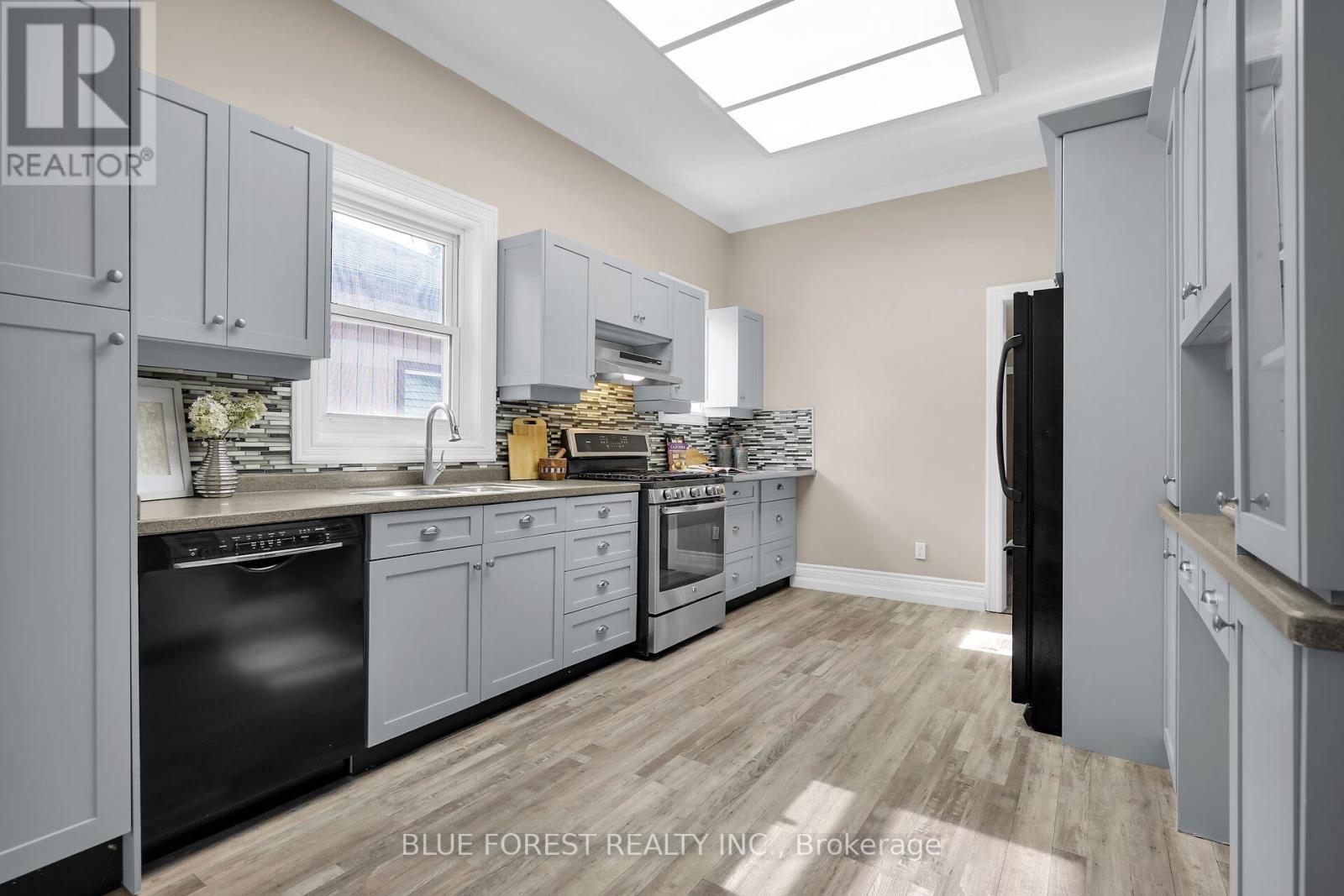 101 Elm Street, London East, Ontario  N5Z 2K4 - Photo 10 - X12458673