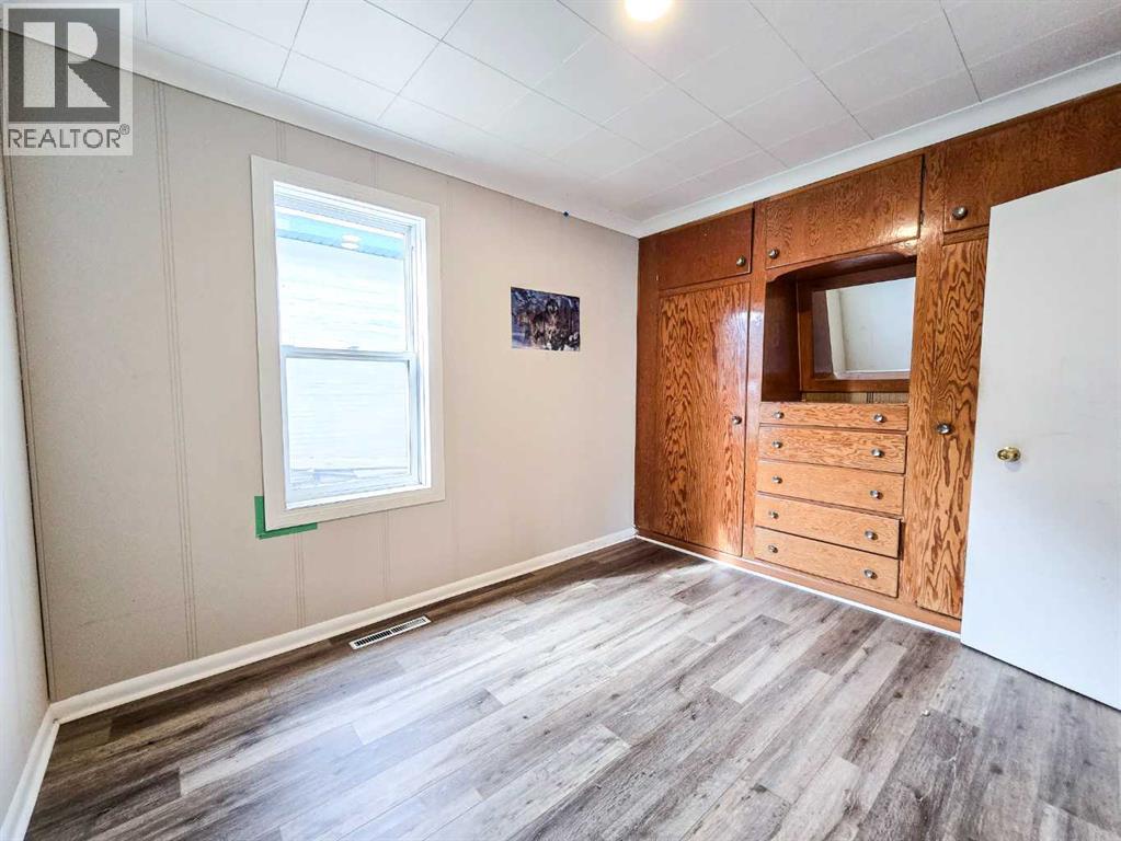 8005 18 Avenue, Coleman, Alberta  T0K 0M0 - Photo 8 - A2260836
