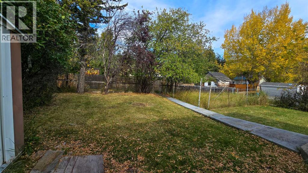 8005 18 Avenue, Coleman, Alberta  T0K 0M0 - Photo 14 - A2260836