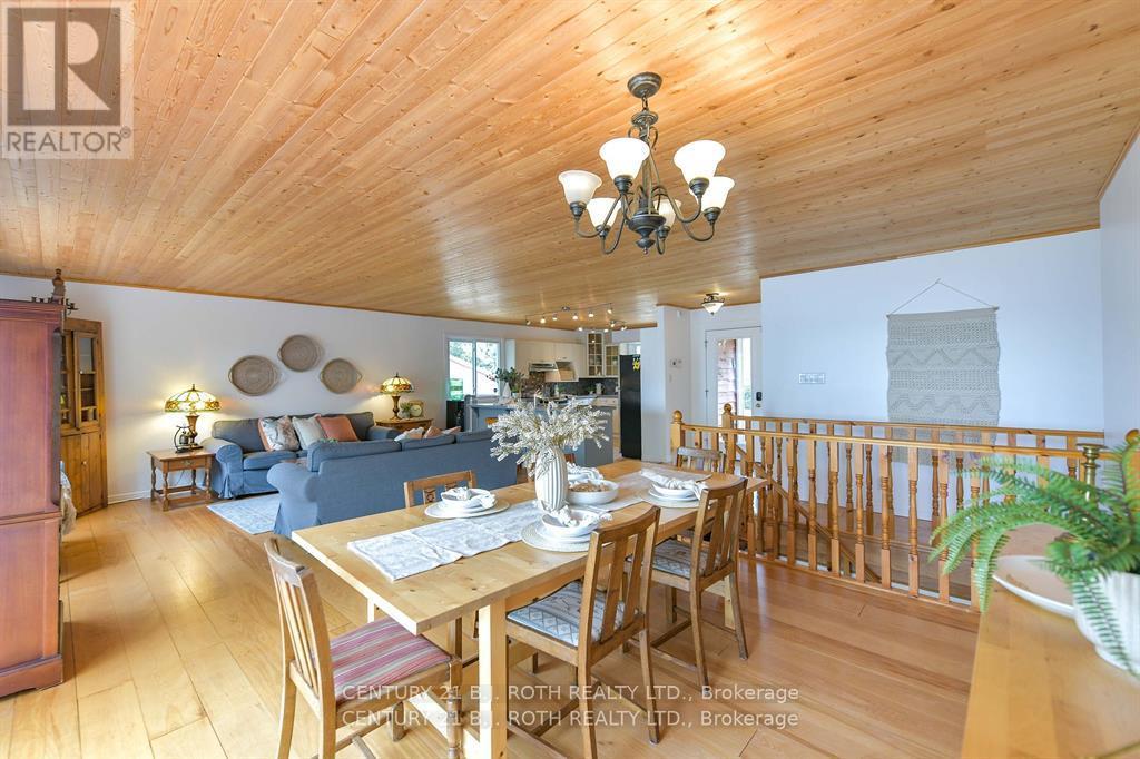 71 Campbell Beach Road, Kawartha Lakes, Ontario  L0K 1B0 - Photo 22 - X12458669