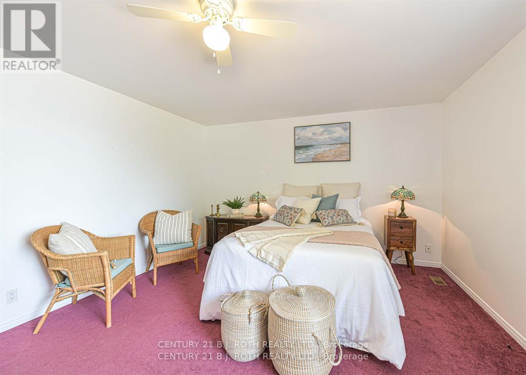 71 Campbell Beach Road, Kawartha Lakes, Ontario  L0K 1B0 - Photo 29 - X12458669