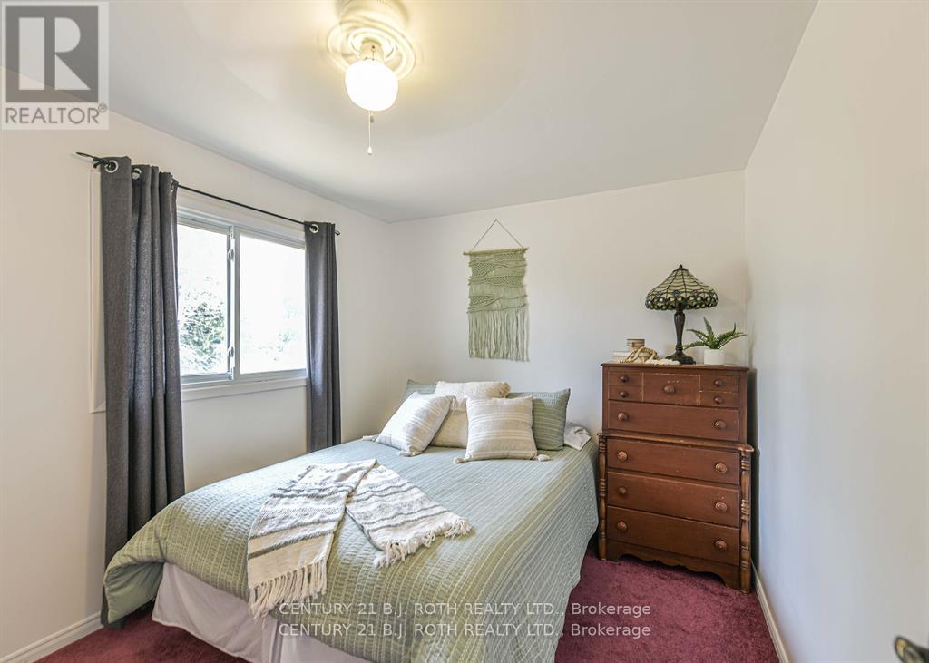 71 Campbell Beach Road, Kawartha Lakes, Ontario  L0K 1B0 - Photo 33 - X12458669