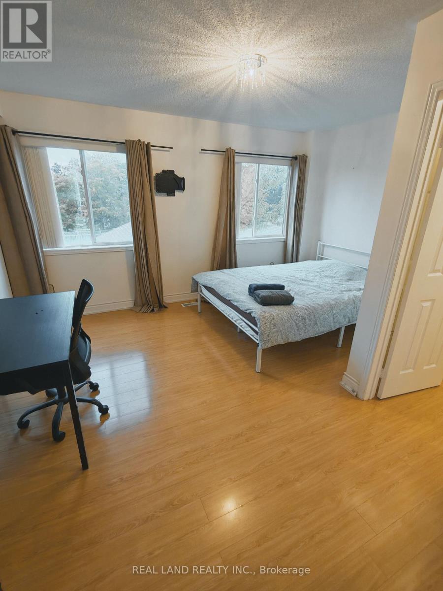 ROOM - 156 BANTRY AVENUE, Richmond Hill, Ontario