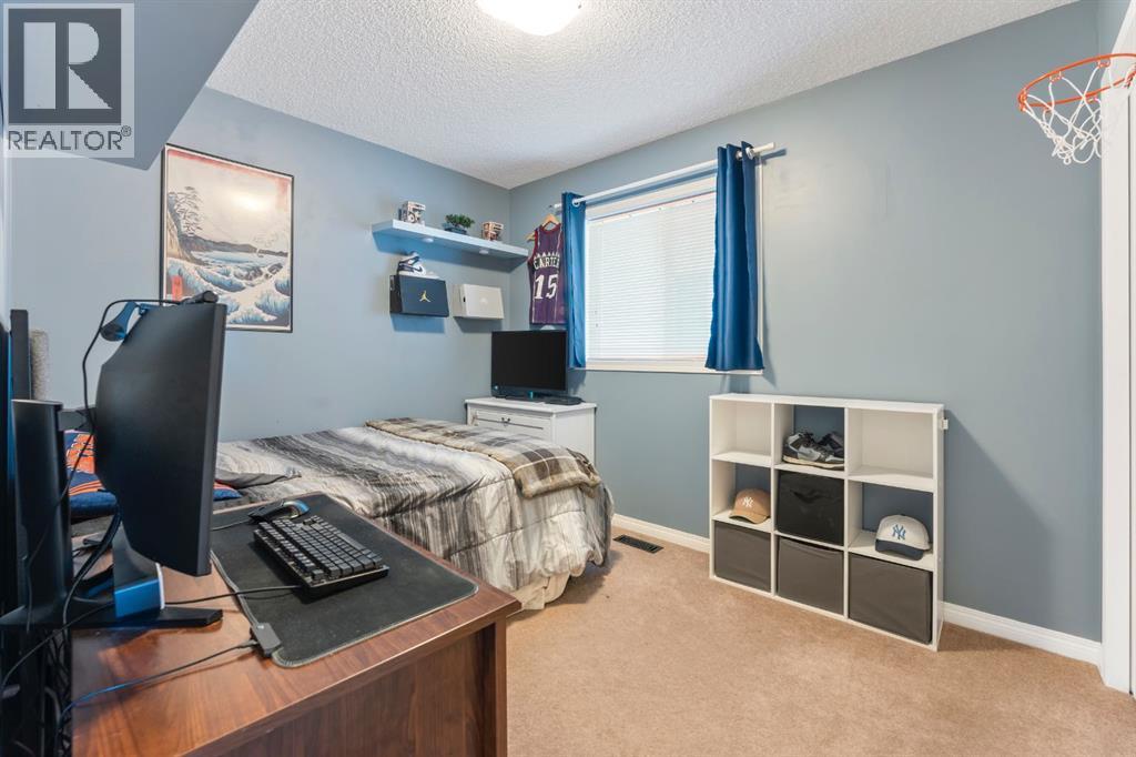 133 Auburn Bay View Se, Calgary, Alberta  T3M 0C3 - Photo 20 - A2263297