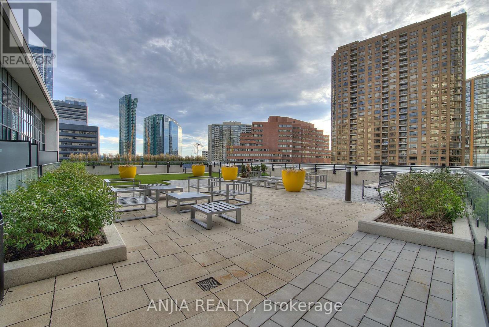 619 - 4955 Yonge Street, Toronto, Ontario  M2N 0L8 - Photo 24 - C12458679