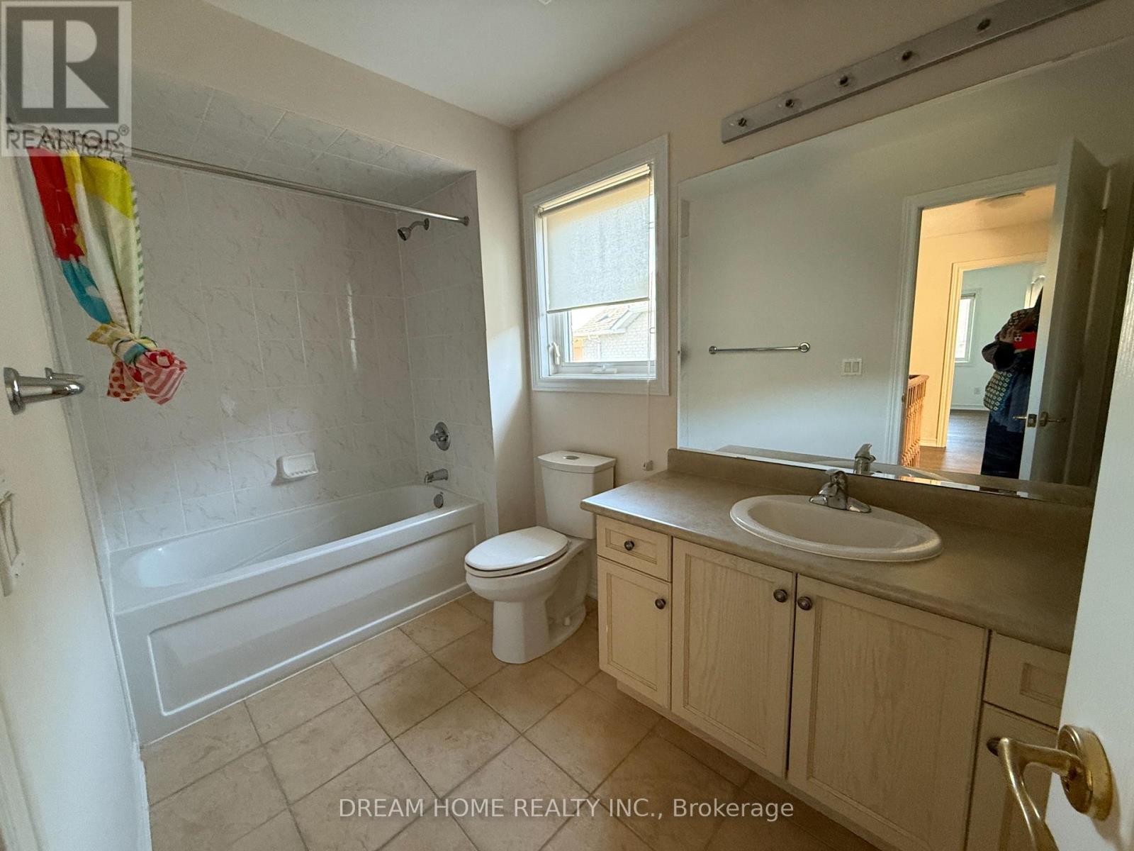 20 Wicker Drive, Richmond Hill, Ontario  L4E 4T6 - Photo 16 - N12458677