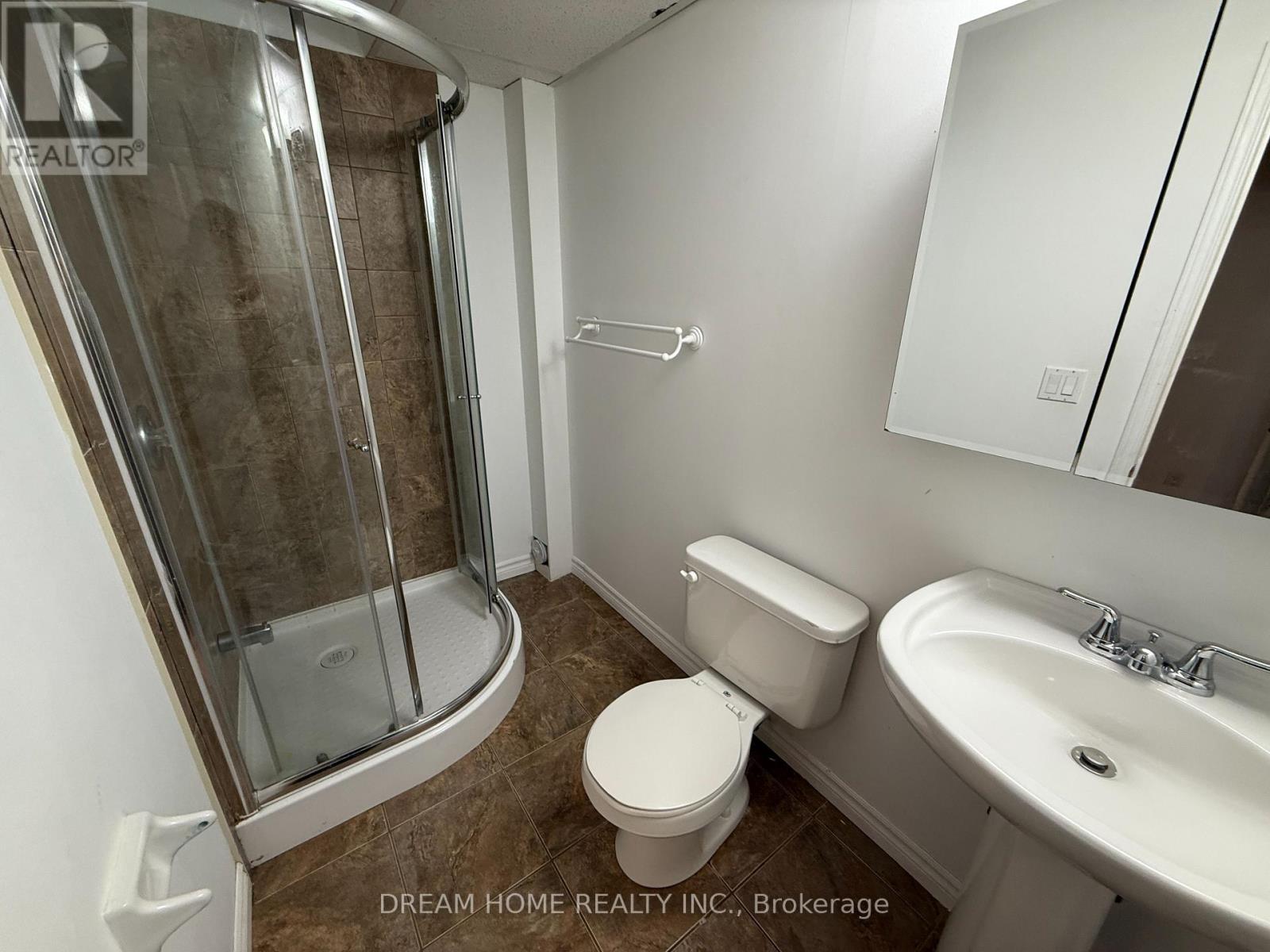 20 Wicker Drive, Richmond Hill, Ontario  L4E 4T6 - Photo 23 - N12458677