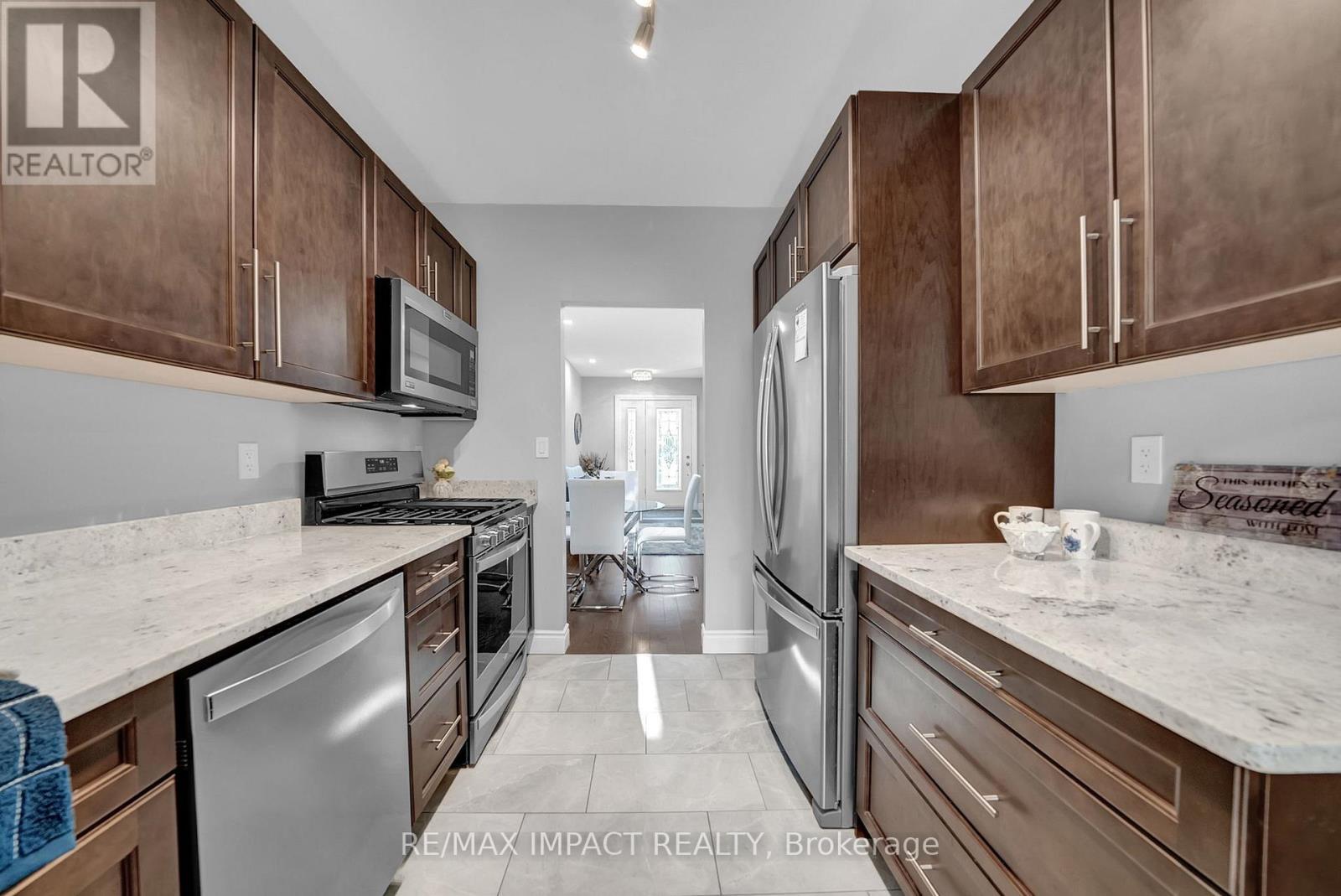 636 Christie Avenue, Oshawa, Ontario  L1G 4L7 - Photo 5 - E12397616
