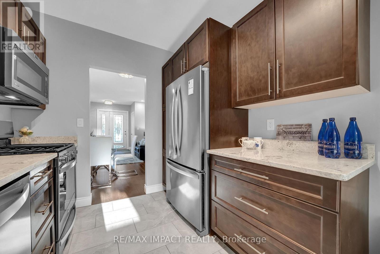 636 Christie Avenue, Oshawa, Ontario  L1G 4L7 - Photo 7 - E12397616