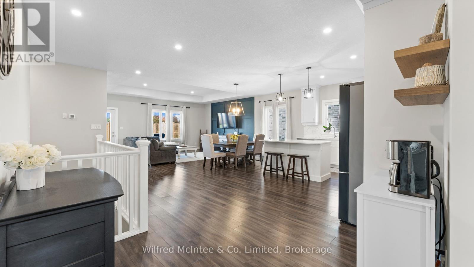 635 Winchester Avenue S, North Perth, Ontario  N4W 0C8 - Photo 4 - X12458688