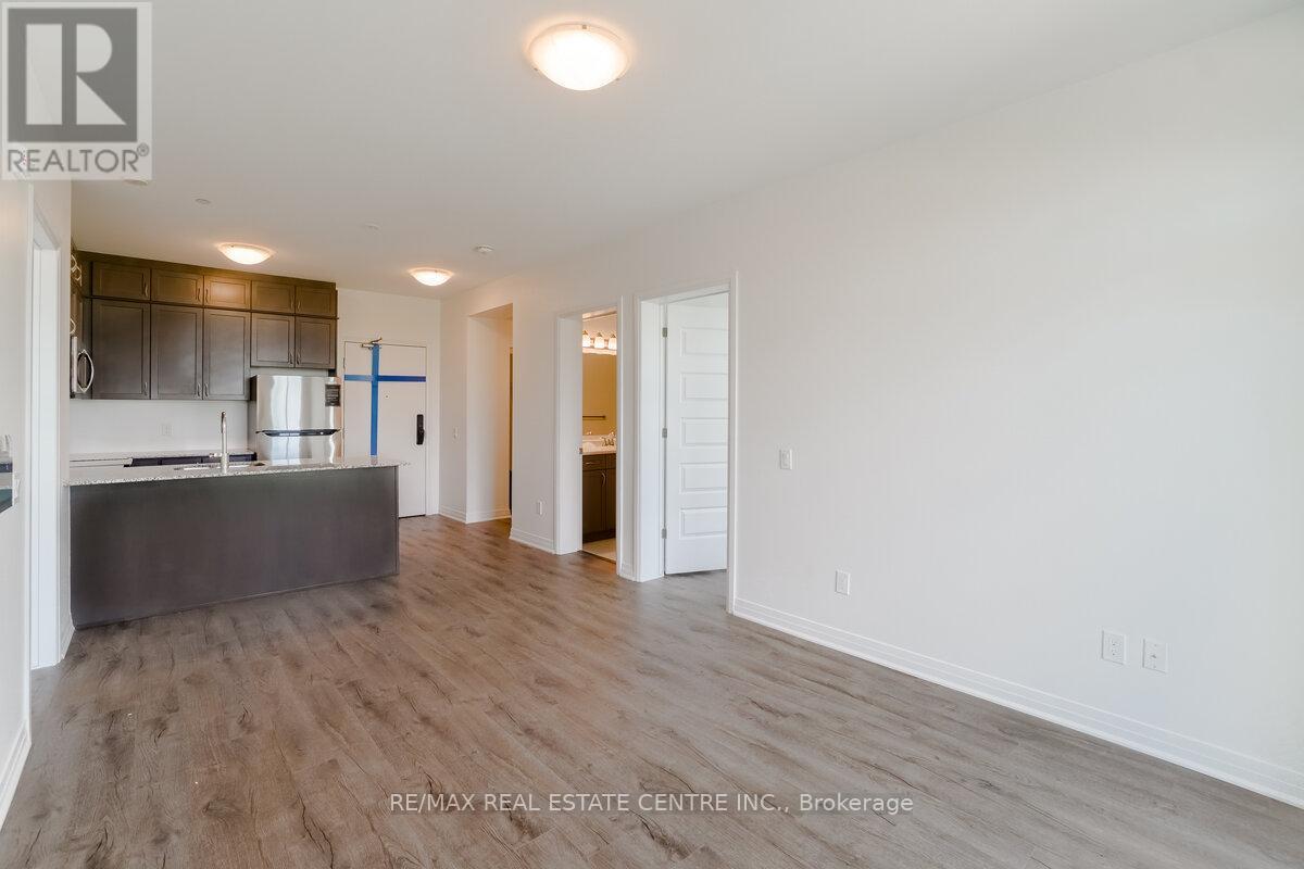 119 - 95 Dundas Street W, Oakville, Ontario  L6M 5N4 - Photo 12 - W12458685