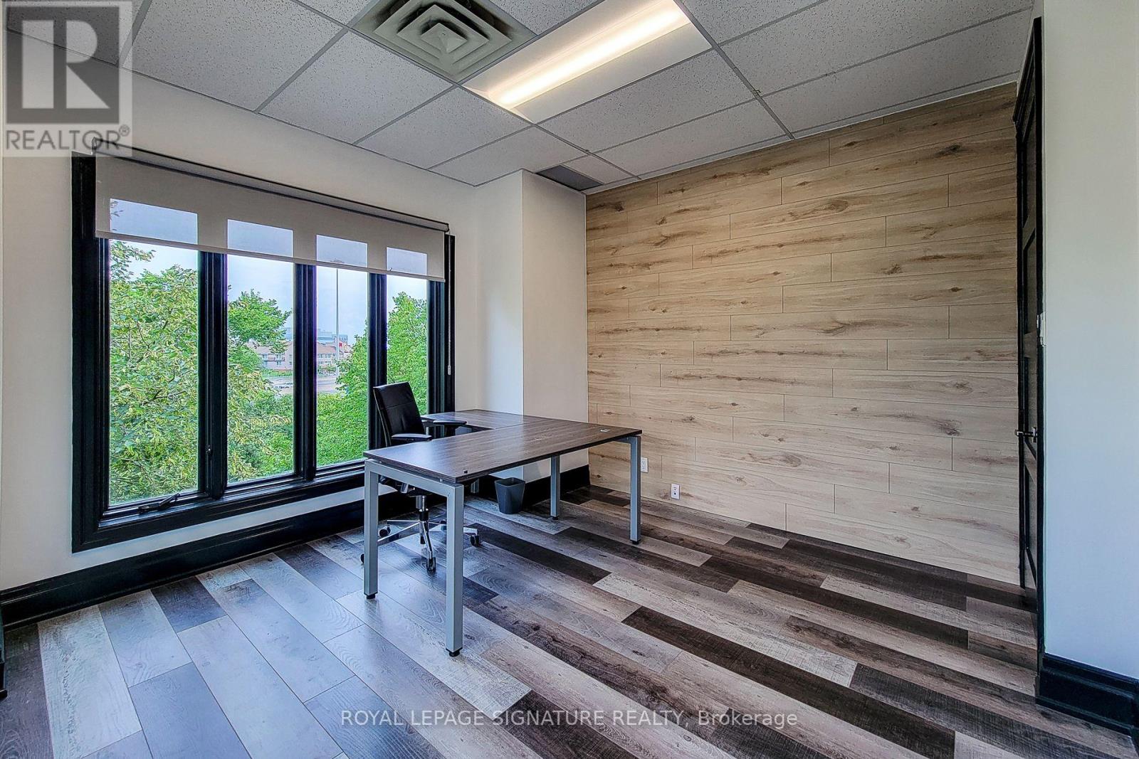 300 - 414 North Service Road E, Oakville, Ontario  L6H 5R2 - Photo 31 - W12458689