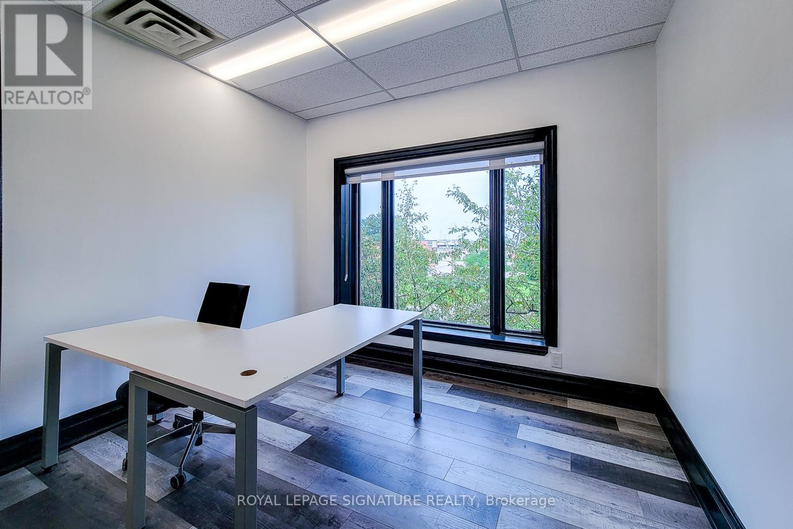 300 - 414 North Service Road E, Oakville, Ontario  L6H 5R2 - Photo 33 - W12458689