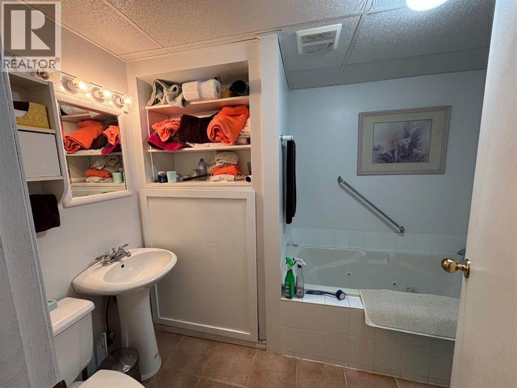 253 W 4 Avenue S, Magrath, Alberta  T0K 1J0 - Photo 23 - A2258478