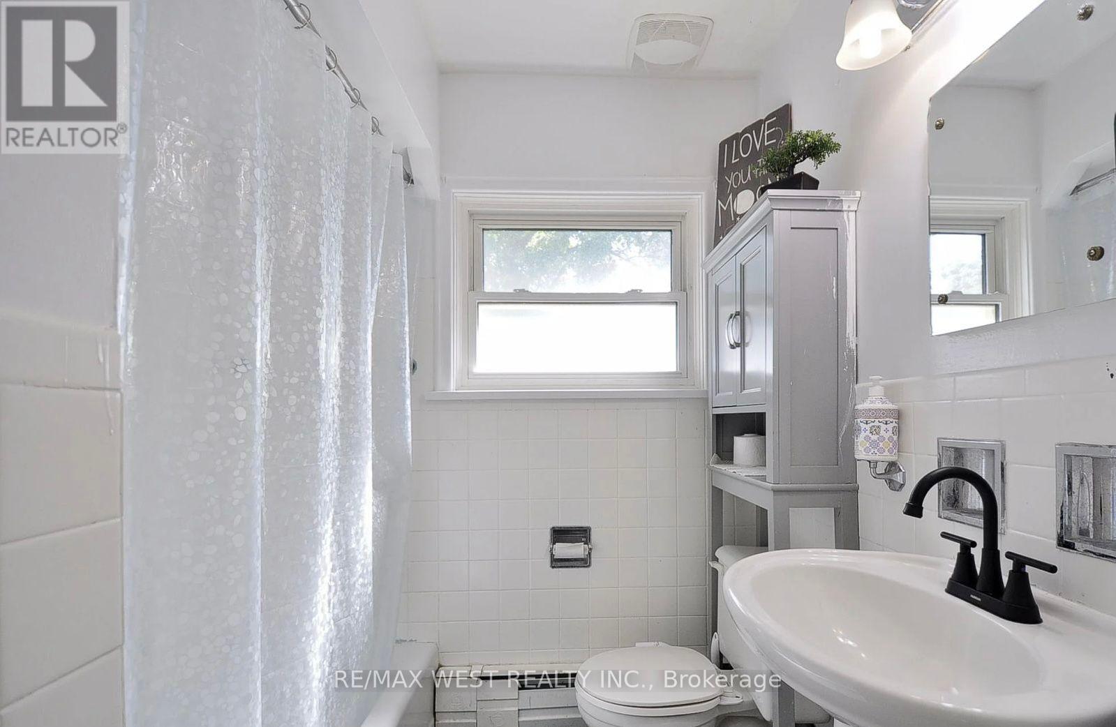 442 Highland Road E, Kitchener, Ontario  N2M 3W7 - Photo 16 - X12458654