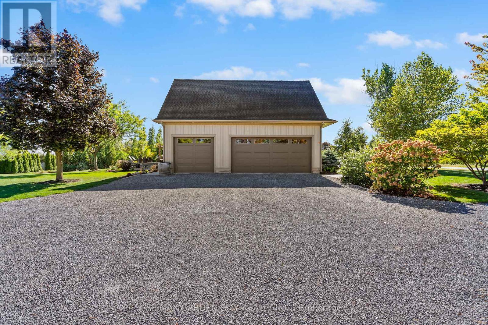 411 Read Road, Niagara-On-The-Lake, Ontario  L0S 1J0 - Photo 10 - X12454361