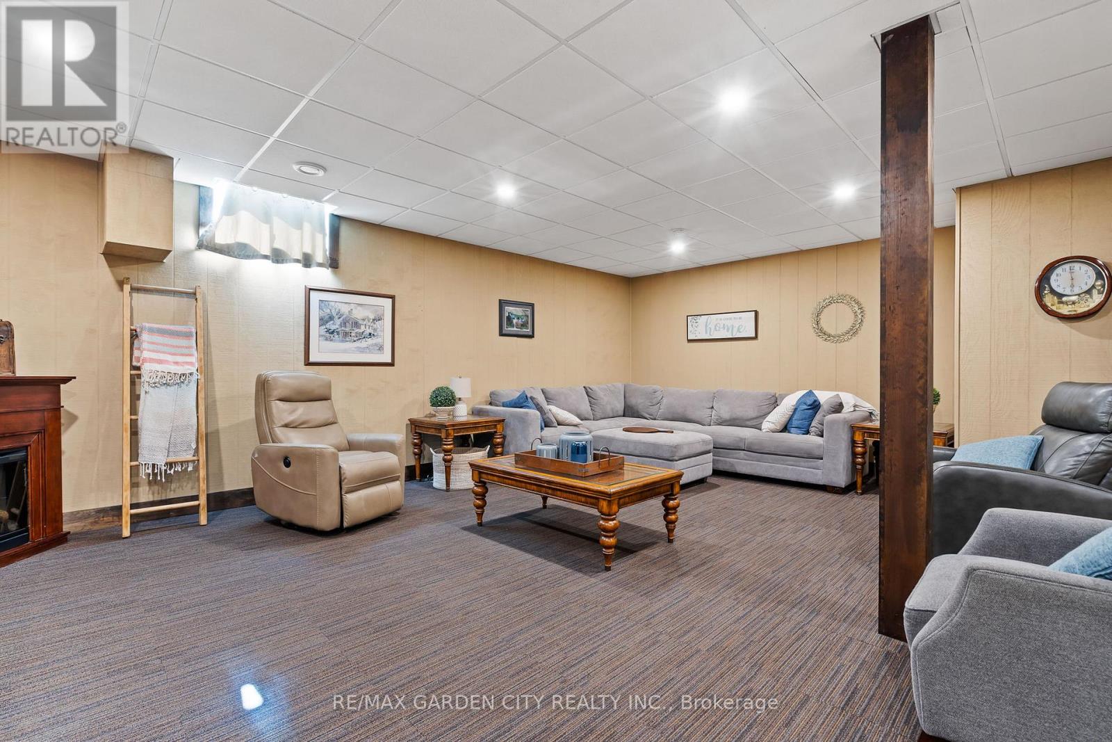 411 Read Road, Niagara-On-The-Lake, Ontario  L0S 1J0 - Photo 37 - X12454361