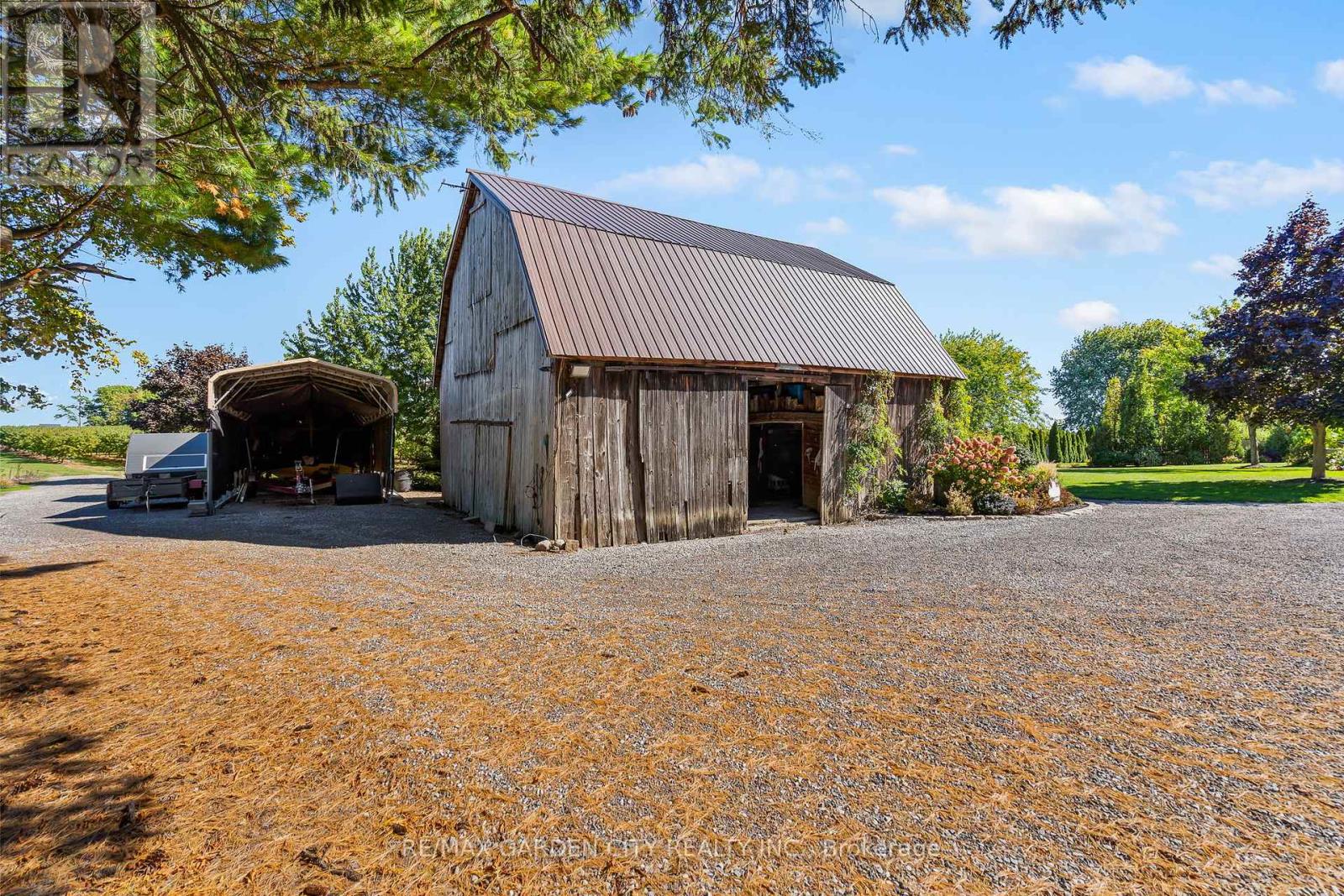 411 Read Road, Niagara-On-The-Lake, Ontario  L0S 1J0 - Photo 8 - X12454361