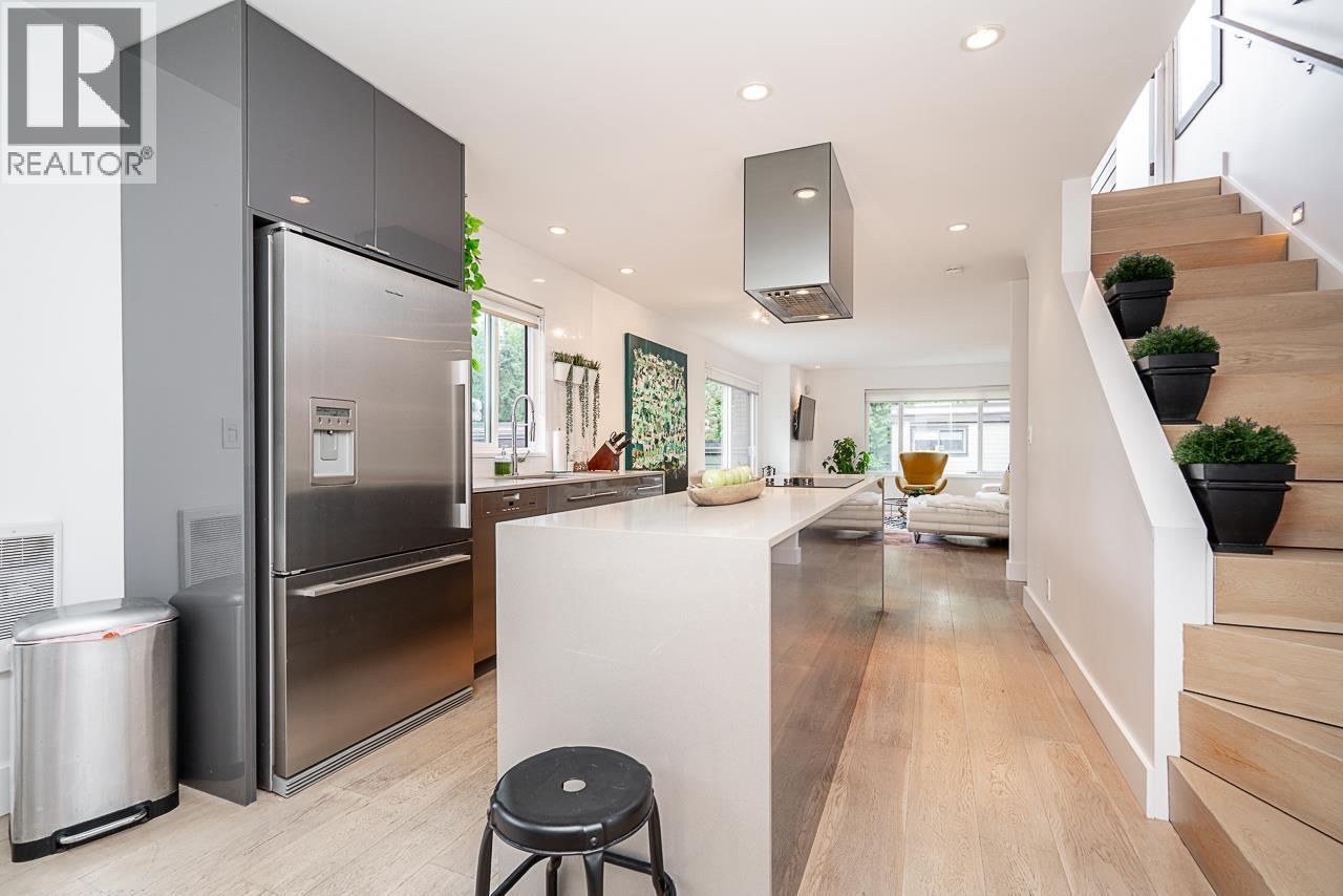 3988 Parkway Drive, Vancouver, British Columbia  V6L 3E1 - Photo 3 - R3057718