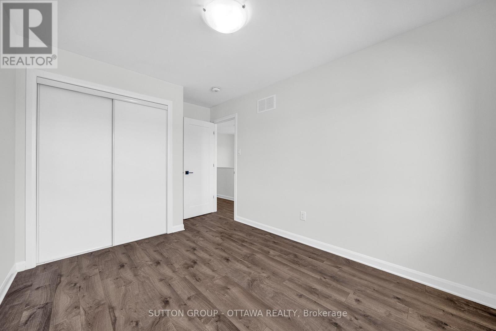 1006 Speedvale Court, Ottawa, Ontario  K2T 0P3 - Photo 29 - X12455849