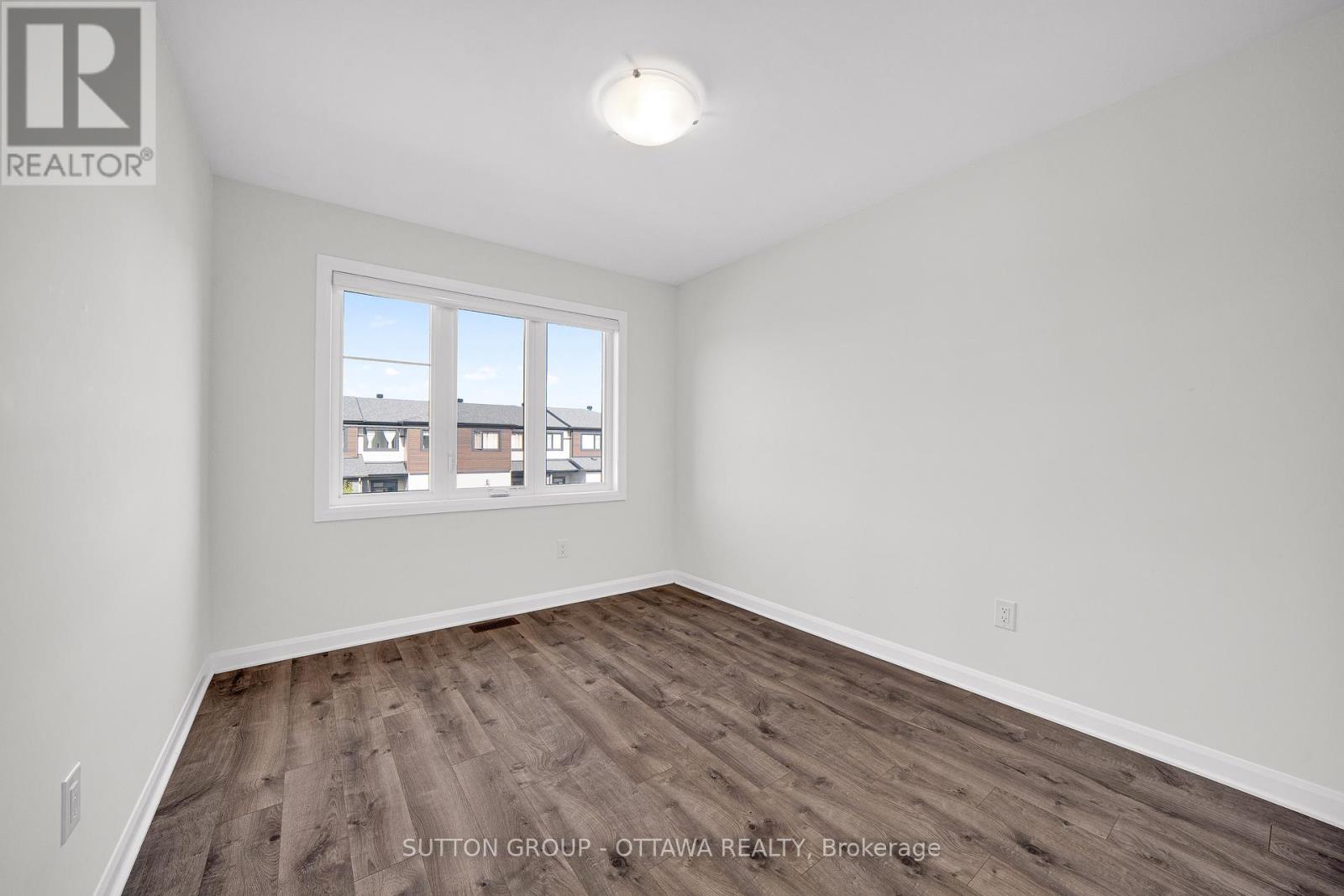 1006 Speedvale Court, Ottawa, Ontario  K2T 0P3 - Photo 28 - X12455849