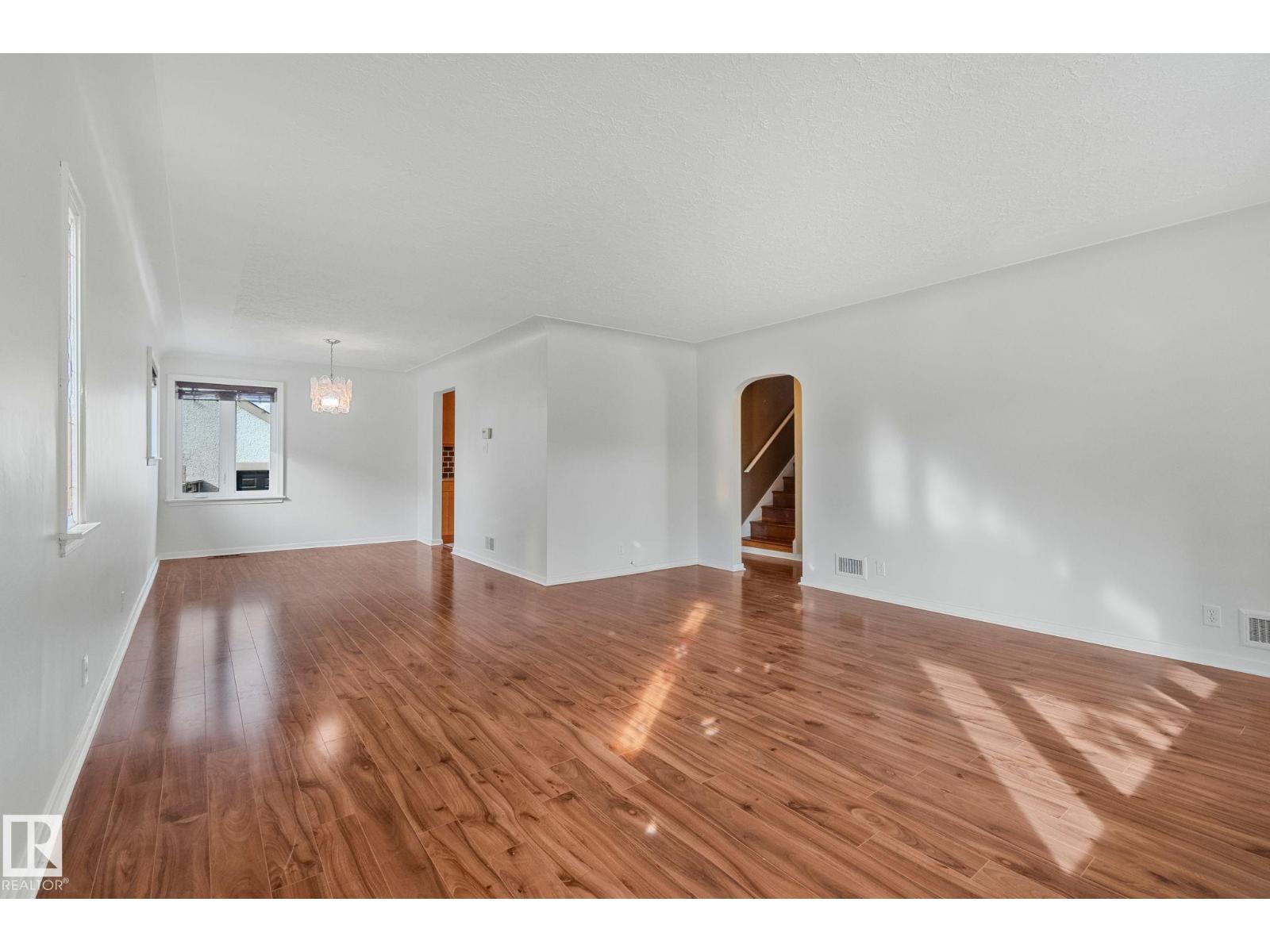 10950 117 St Nw, Edmonton, Alberta  T5H 3N6 - Photo 7 - E4461853