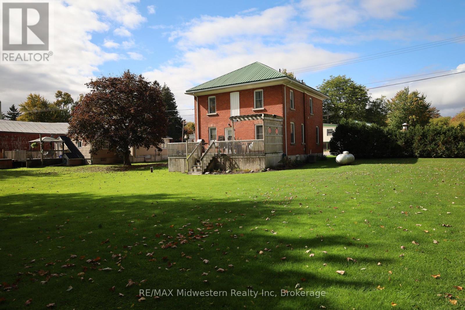 185 Winstanley Street, West Perth, Ontario  N0K 1P0 - Photo 9 - X12458704