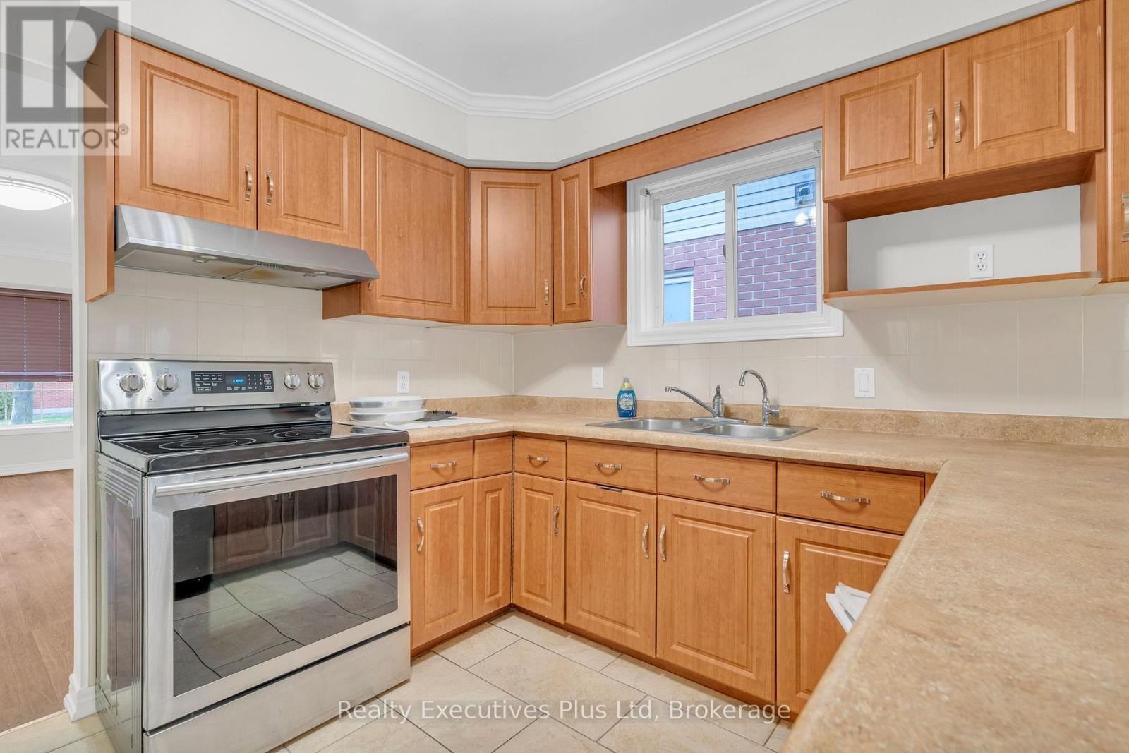 18 Sprucehaven Court, Guelph, Ontario  N1G 4X7 - Photo 12 - X12458706