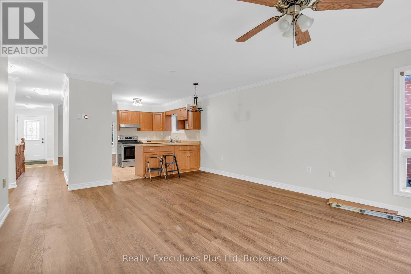 18 Sprucehaven Court, Guelph, Ontario  N1G 4X7 - Photo 15 - X12458706