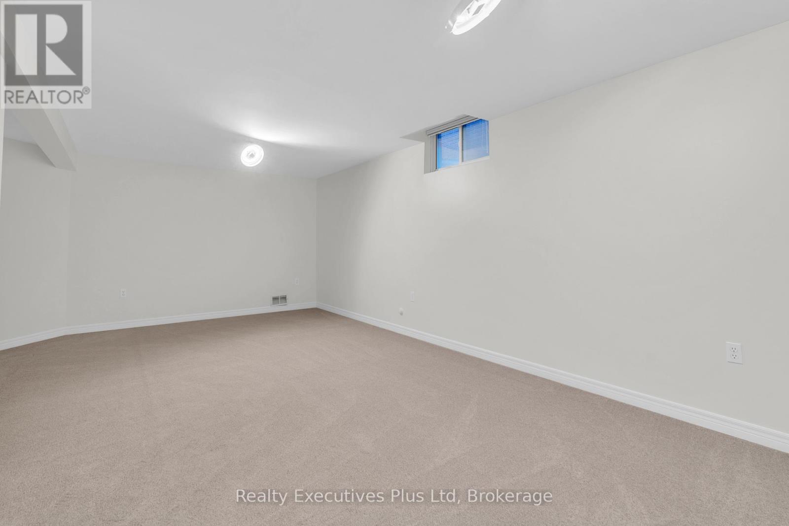 18 Sprucehaven Court, Guelph, Ontario  N1G 4X7 - Photo 26 - X12458706