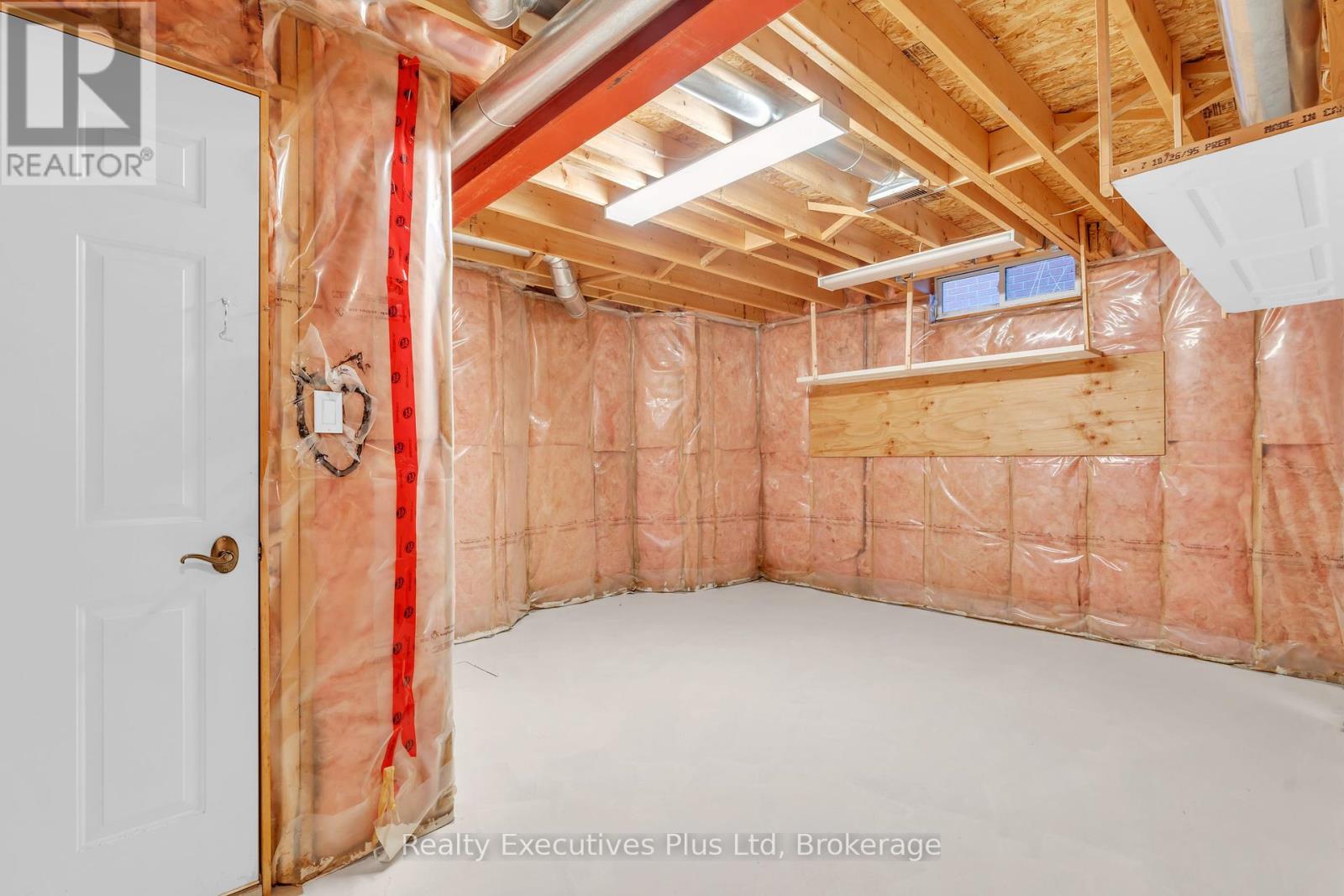 18 Sprucehaven Court, Guelph, Ontario  N1G 4X7 - Photo 32 - X12458706