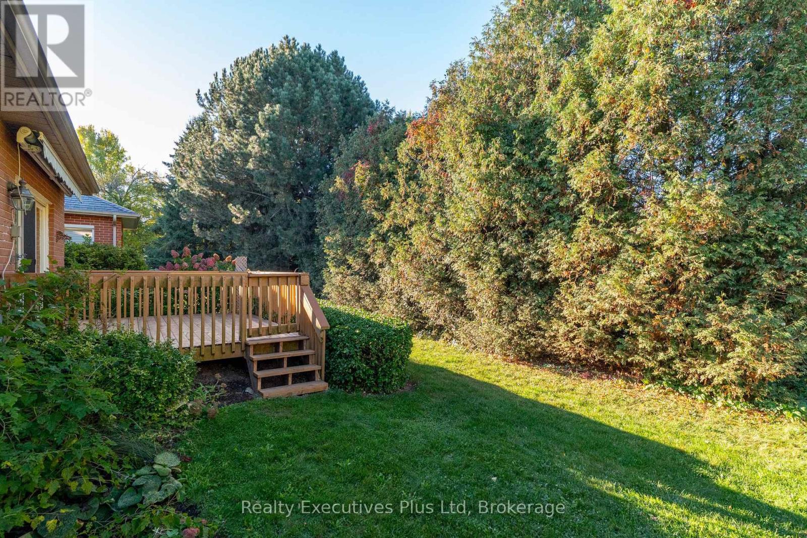 18 Sprucehaven Court, Guelph, Ontario  N1G 4X7 - Photo 33 - X12458706