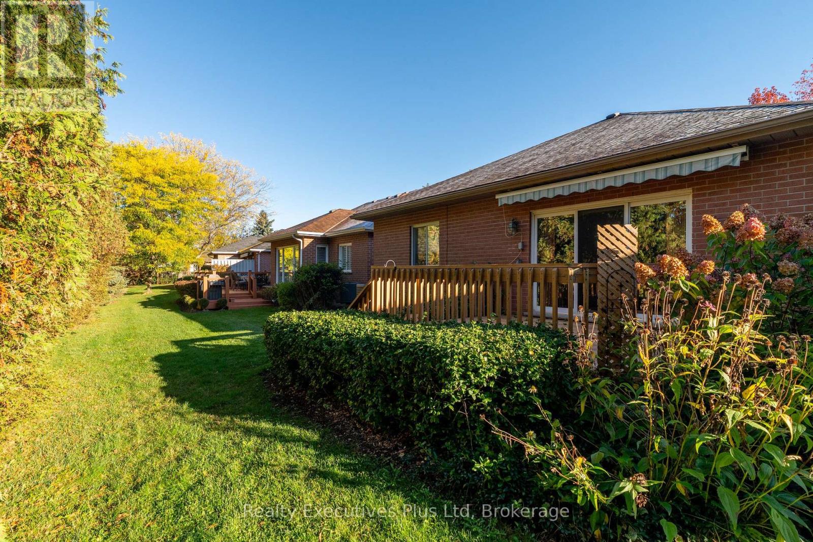 18 Sprucehaven Court, Guelph, Ontario  N1G 4X7 - Photo 37 - X12458706