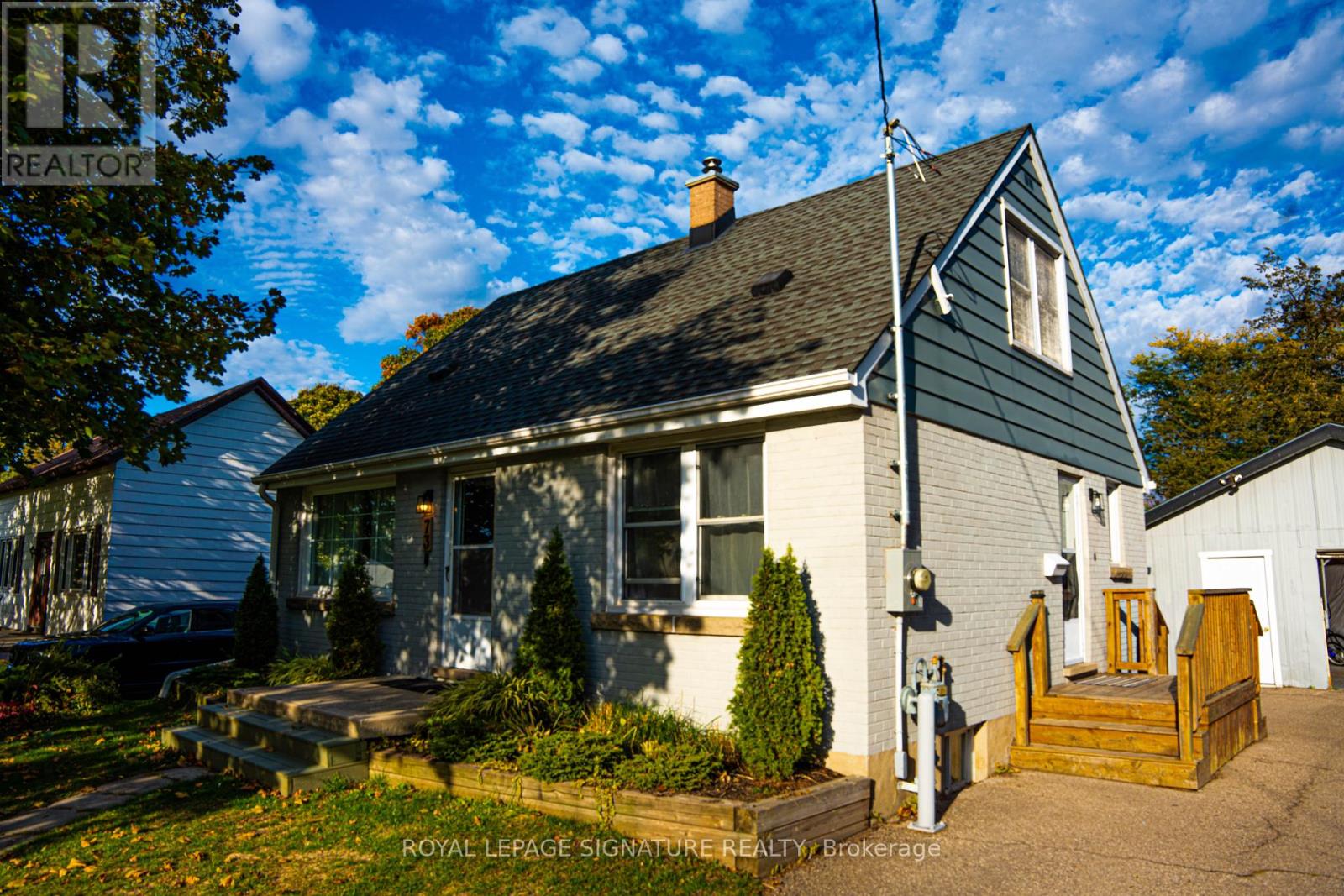 73 Bee Street, Woodstock, Ontario  N4S 3Z2 - Photo 3 - X12458695