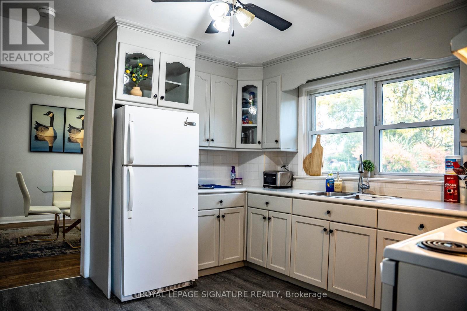 73 Bee Street, Woodstock, Ontario  N4S 3Z2 - Photo 7 - X12458695