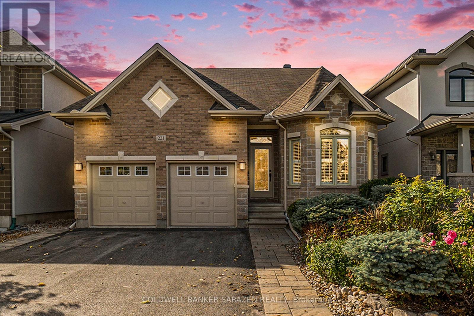 221 Madhu Crescent, Ottawa, Ontario  K2C 4J2 - Photo 2 - X12458703