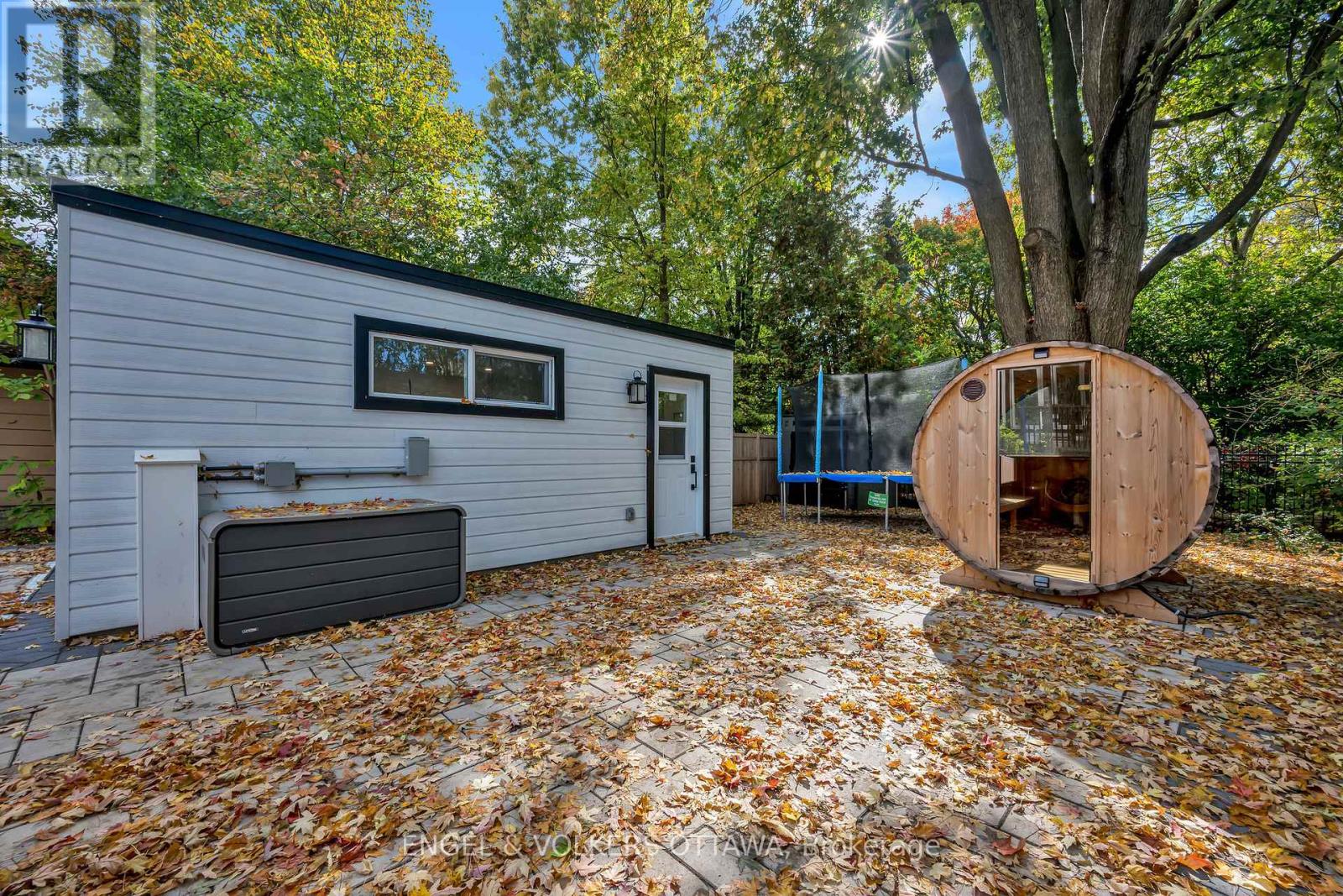 22 Harvard Avenue, Ottawa, Ontario  K1S 4Z3 - Photo 41 - X12457779