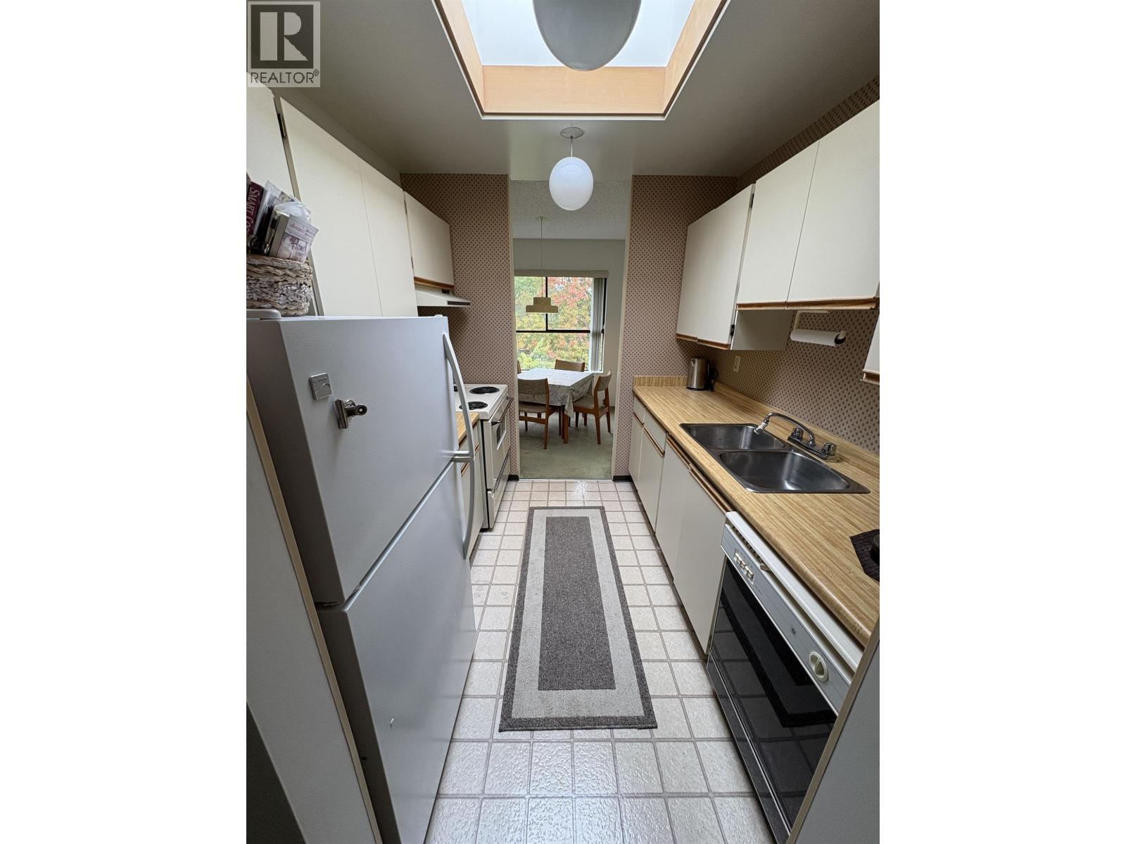 301 7411 Minoru Boulevard, Richmond, British Columbia  V6Y 1Z3 - Photo 4 - R3055826