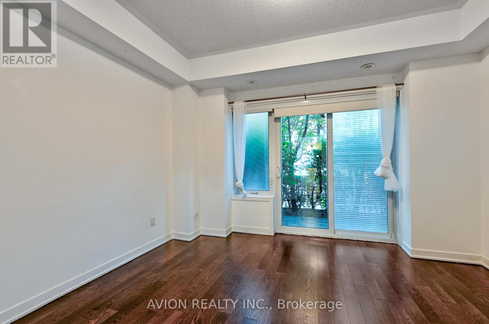13 Oak Street, Toronto, Ontario  M5A 0A2 - Photo 11 - C12458701