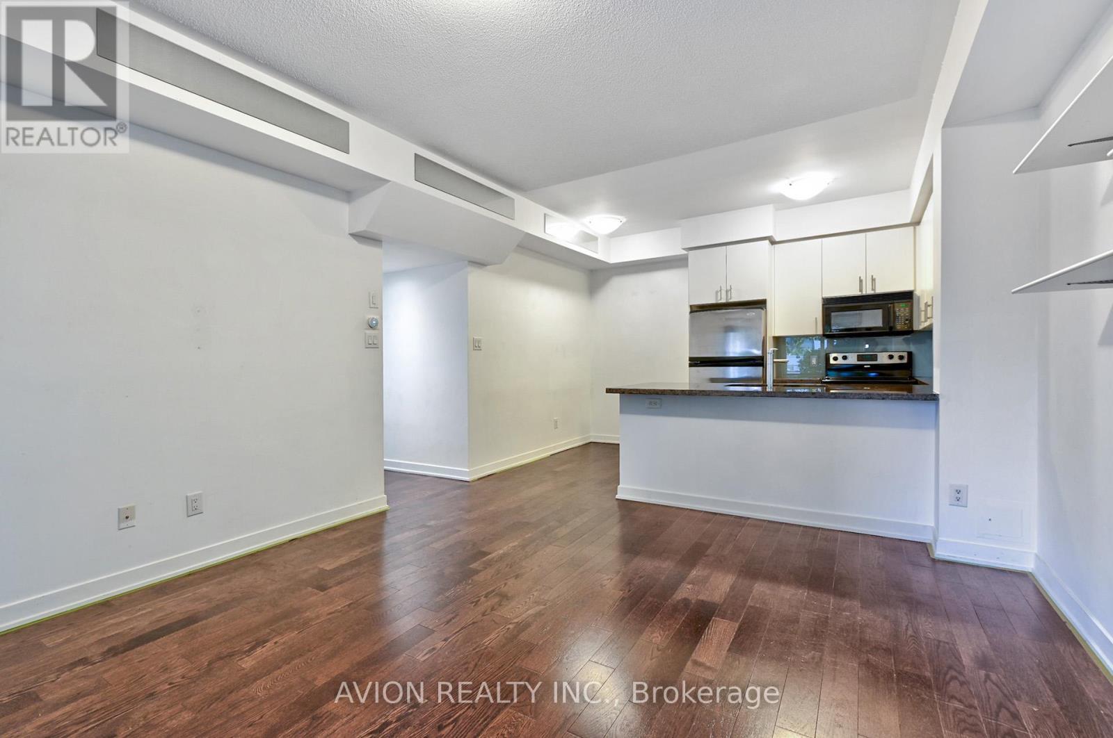 13 Oak Street, Toronto, Ontario  M5A 0A2 - Photo 5 - C12458701