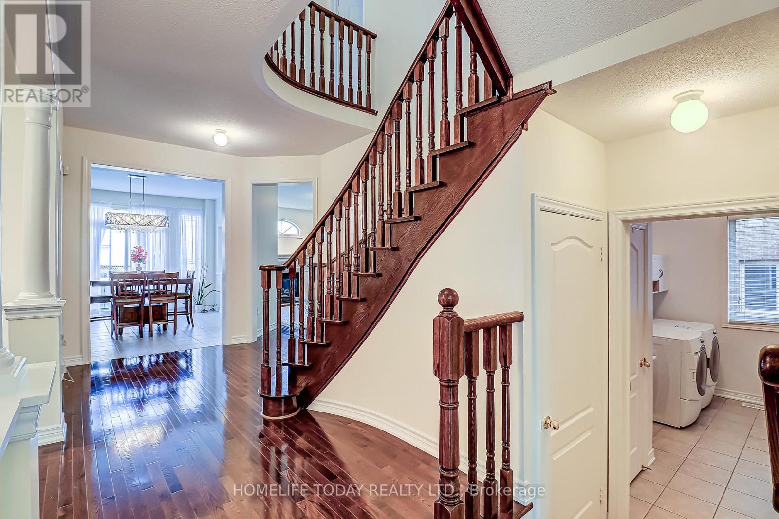 200 Ivy Glen Drive, Vaughan, Ontario  L6A 0P1 - Photo 11 - N12458709