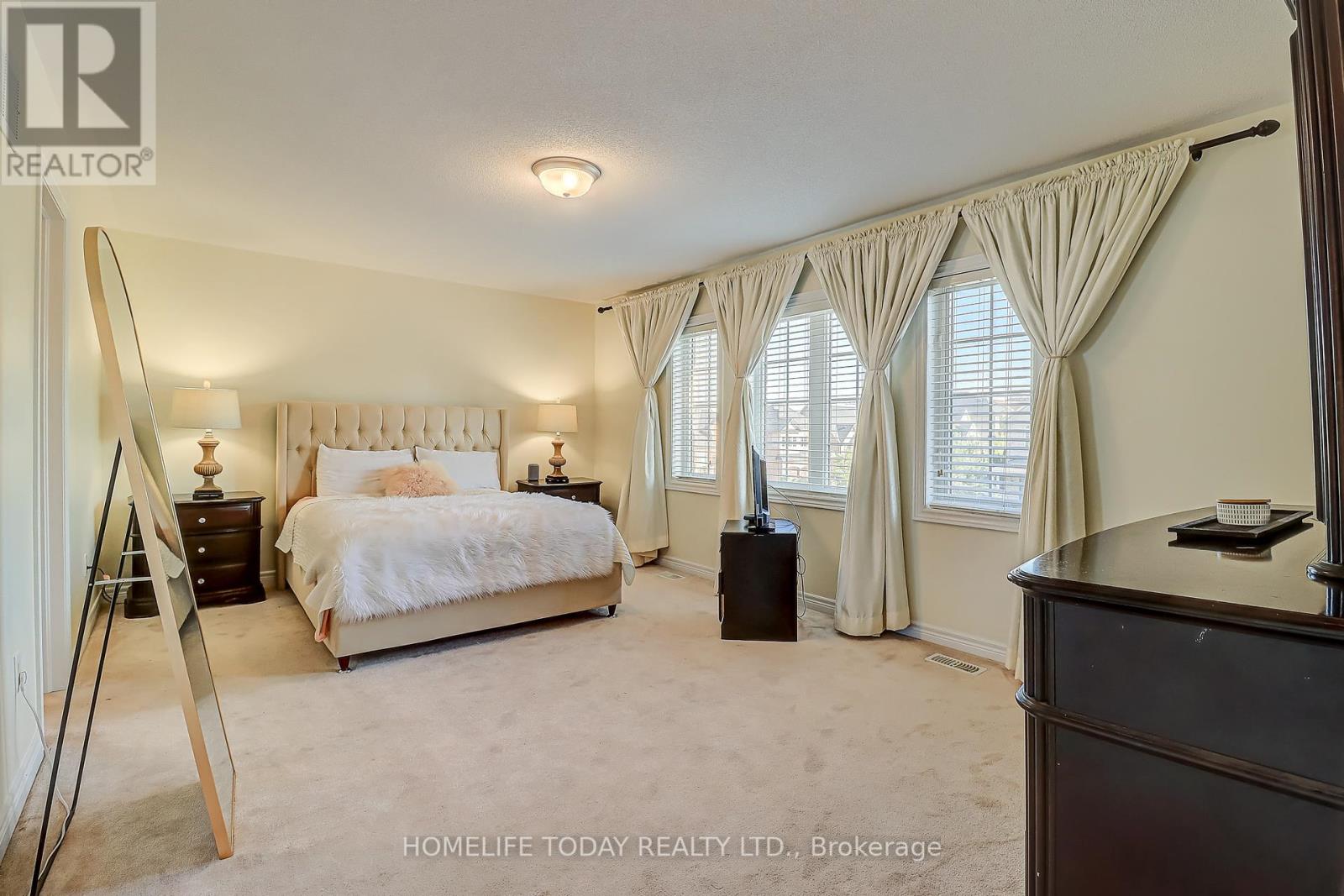 200 Ivy Glen Drive, Vaughan, Ontario  L6A 0P1 - Photo 29 - N12458709