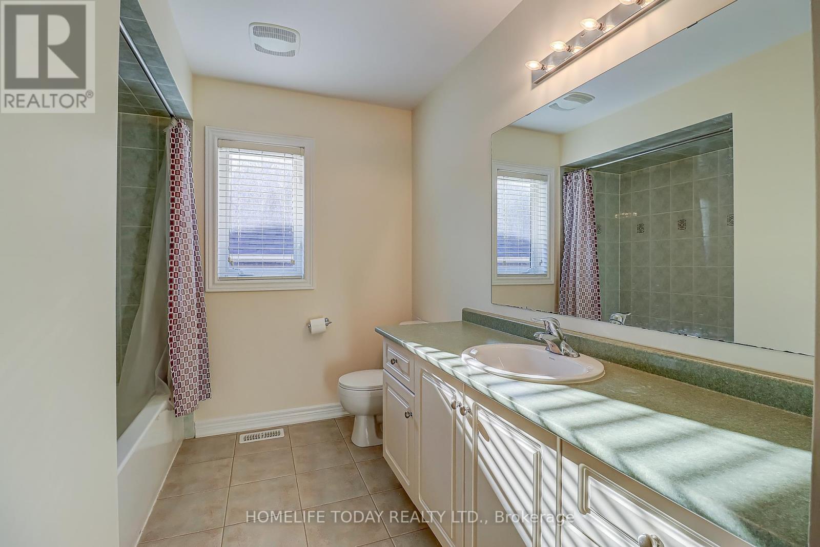 200 Ivy Glen Drive, Vaughan, Ontario  L6A 0P1 - Photo 31 - N12458709