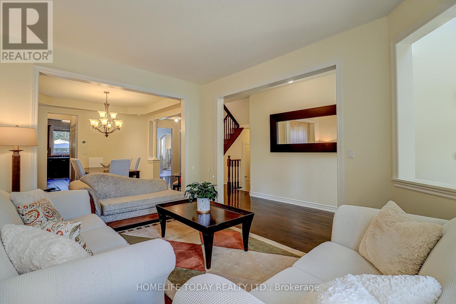 200 Ivy Glen Drive, Vaughan, Ontario  L6A 0P1 - Photo 9 - N12458709