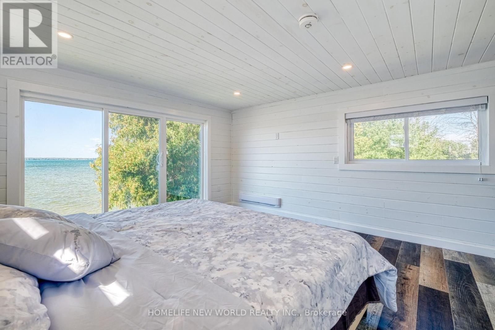 10 Burnie Road, Georgina, Ontario  L0E 1N0 - Photo 29 - N12458710