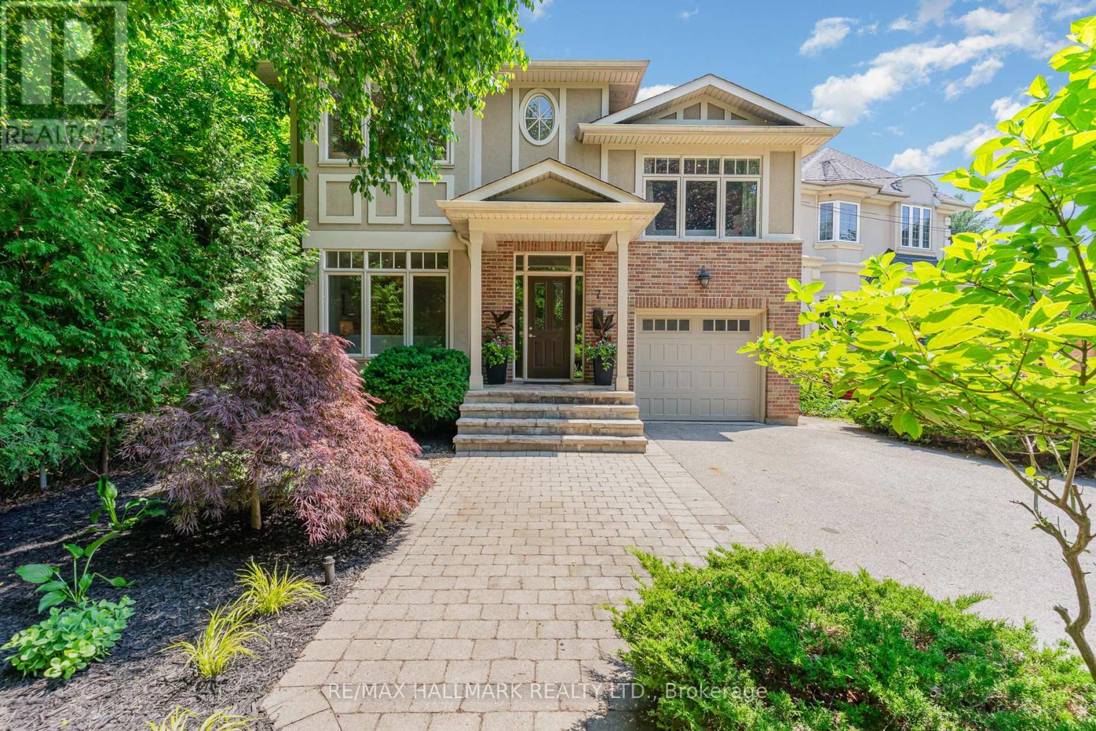 7 Tizzard Avenue, Toronto, Ontario  M8Y 3Z4 - Photo 2 - W12458702