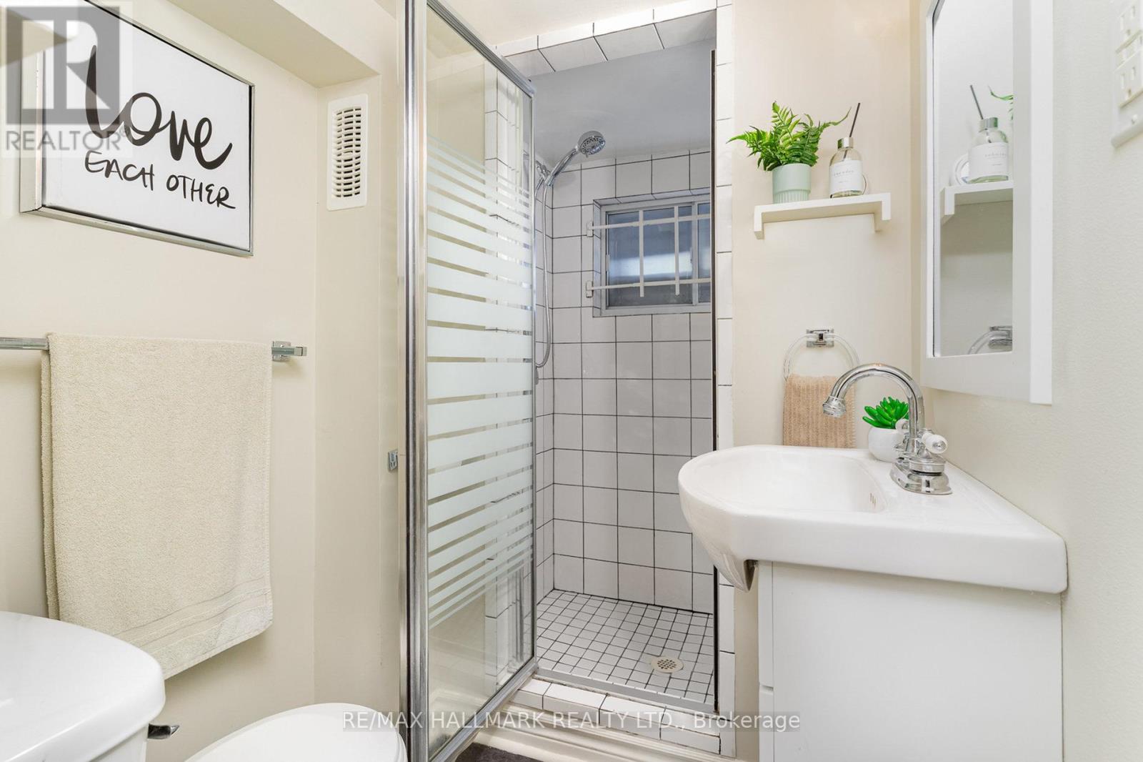7 Tizzard Avenue, Toronto, Ontario  M8Y 3Z4 - Photo 30 - W12458702